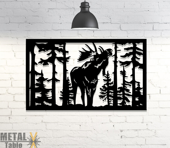 Ormanın İçinde Dolaşan Geyik Metal Tablo