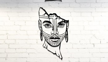 Afrikalı Kadın Taş Kafa Metal Tablo